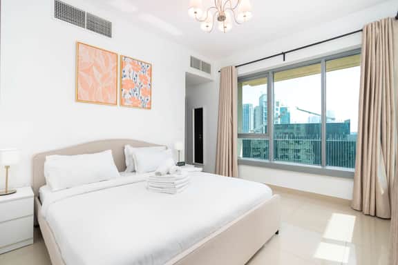 29 Burj BLVD Skyline Views